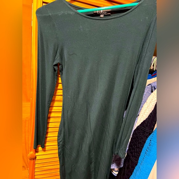 Lulus Dresses & Skirts - Lulu’s dark green long sleeved women’s green dress